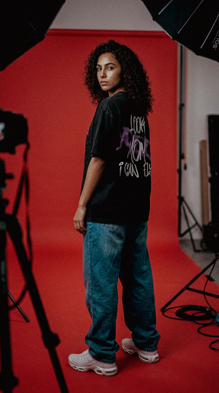FNL Hitam — Look Mom I Can Fly